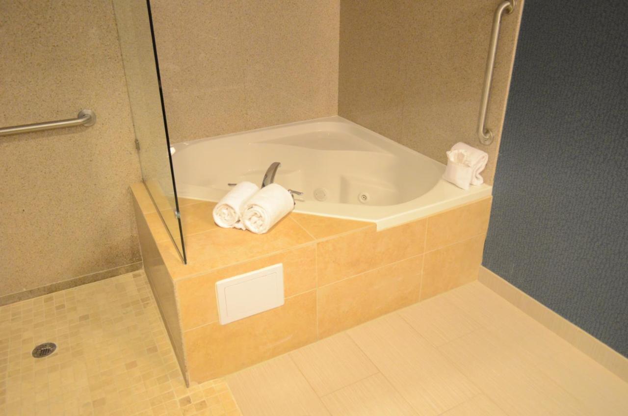 Holiday Inn Houston East-Channelview By Ihg Room photo