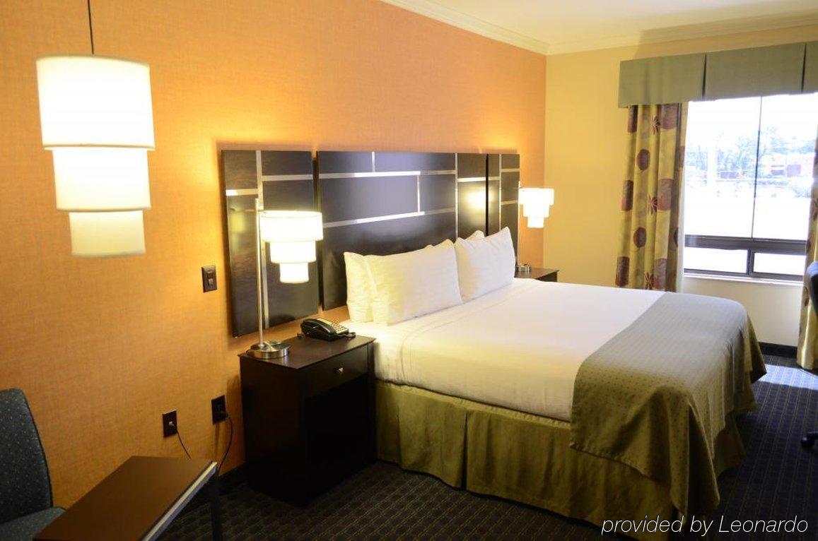 Holiday Inn Houston East-Channelview By Ihg Exterior photo