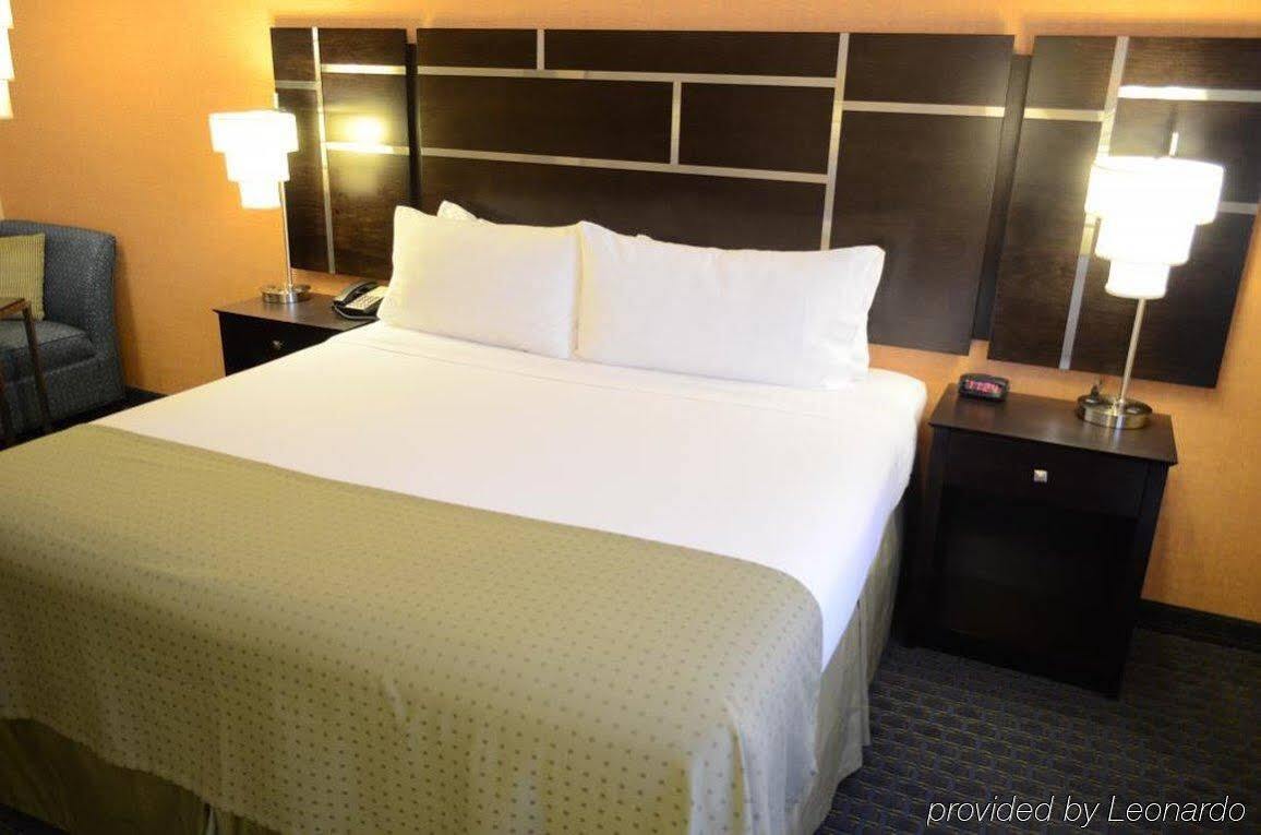 Holiday Inn Houston East-Channelview By Ihg Exterior photo